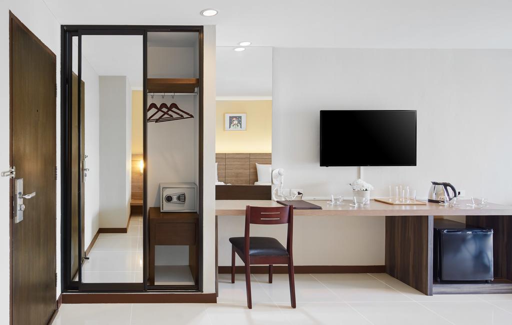 Diamond Residence Ratchada Bangkok Exterior photo