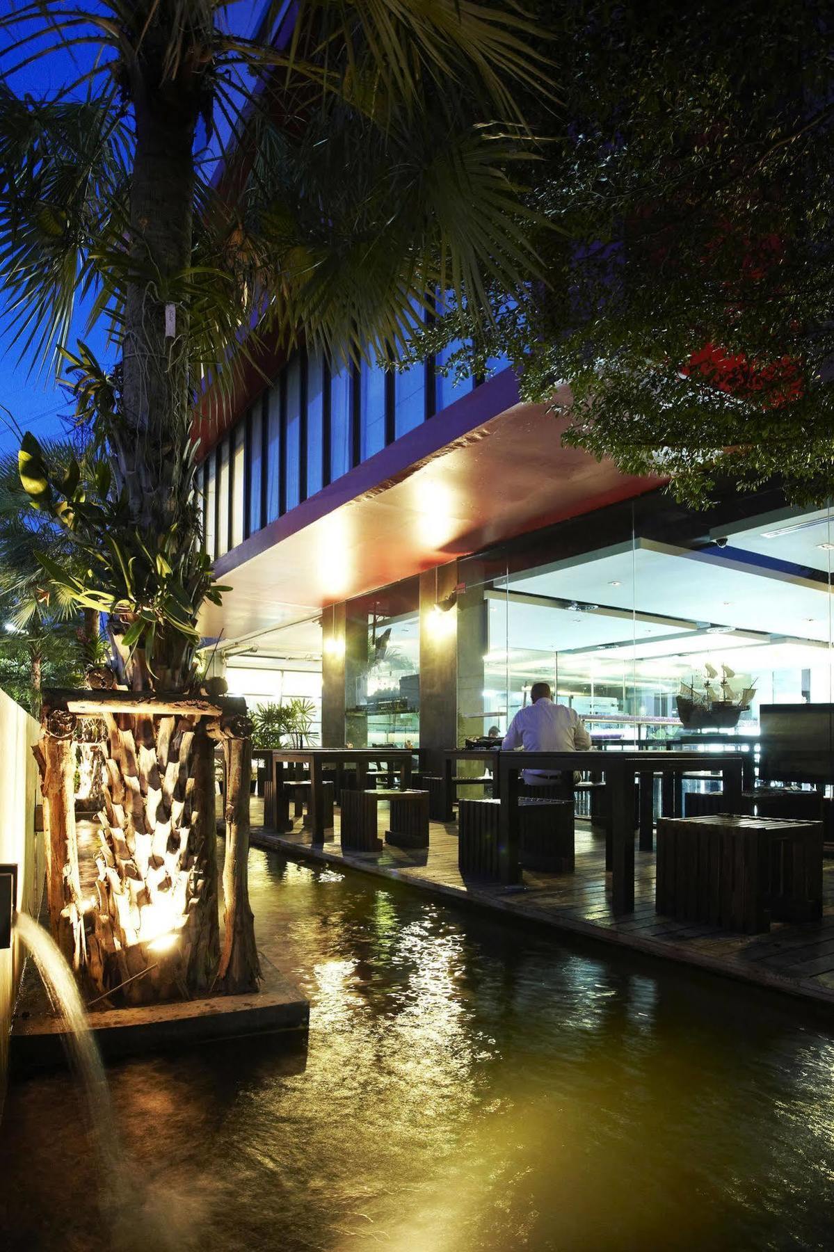 Diamond Residence Ratchada Bangkok Exterior photo